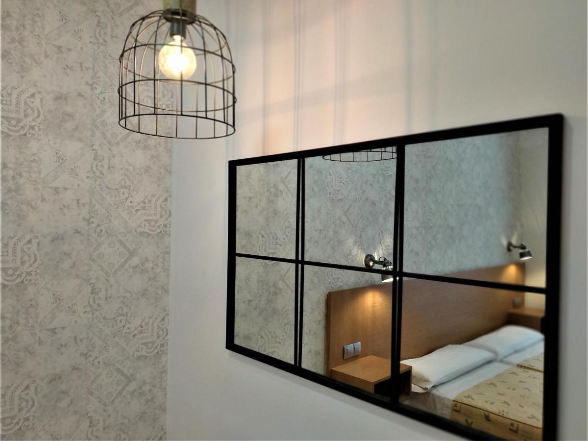 Roquefer Bilbao Central Rooms Bagian luar foto