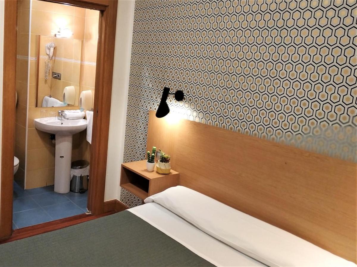 Roquefer Bilbao Central Rooms Bagian luar foto