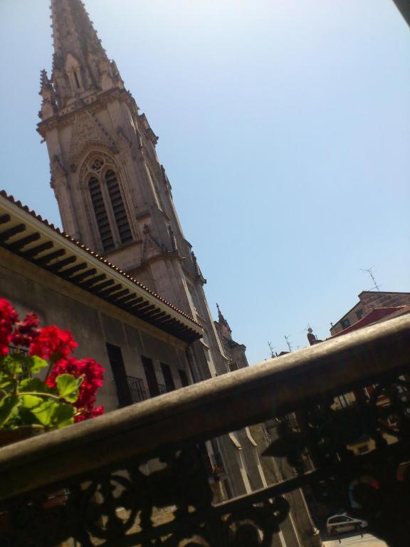 Roquefer Bilbao Central Rooms Bagian luar foto